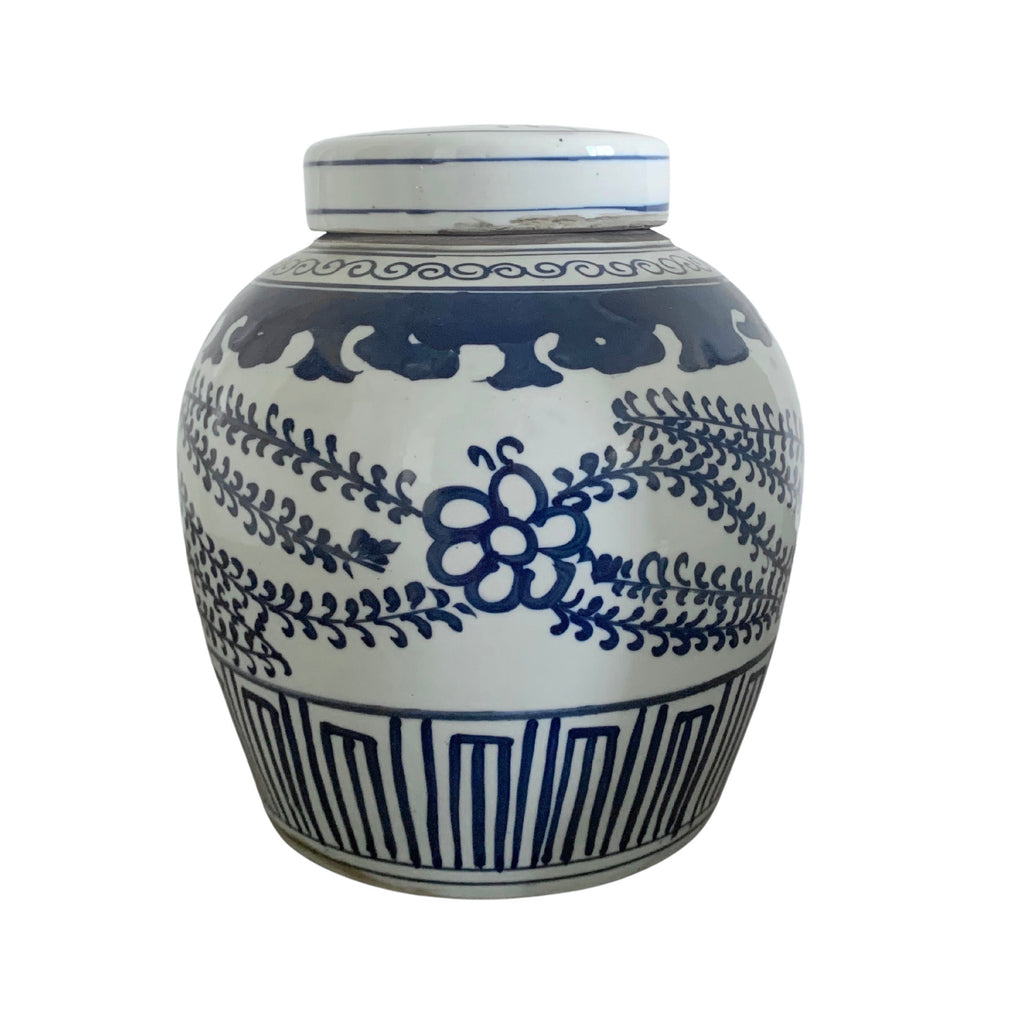 Blue and White Floral Ming Jar (Flat Lid)
