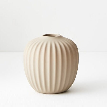 Ribbed Vase (Nude)